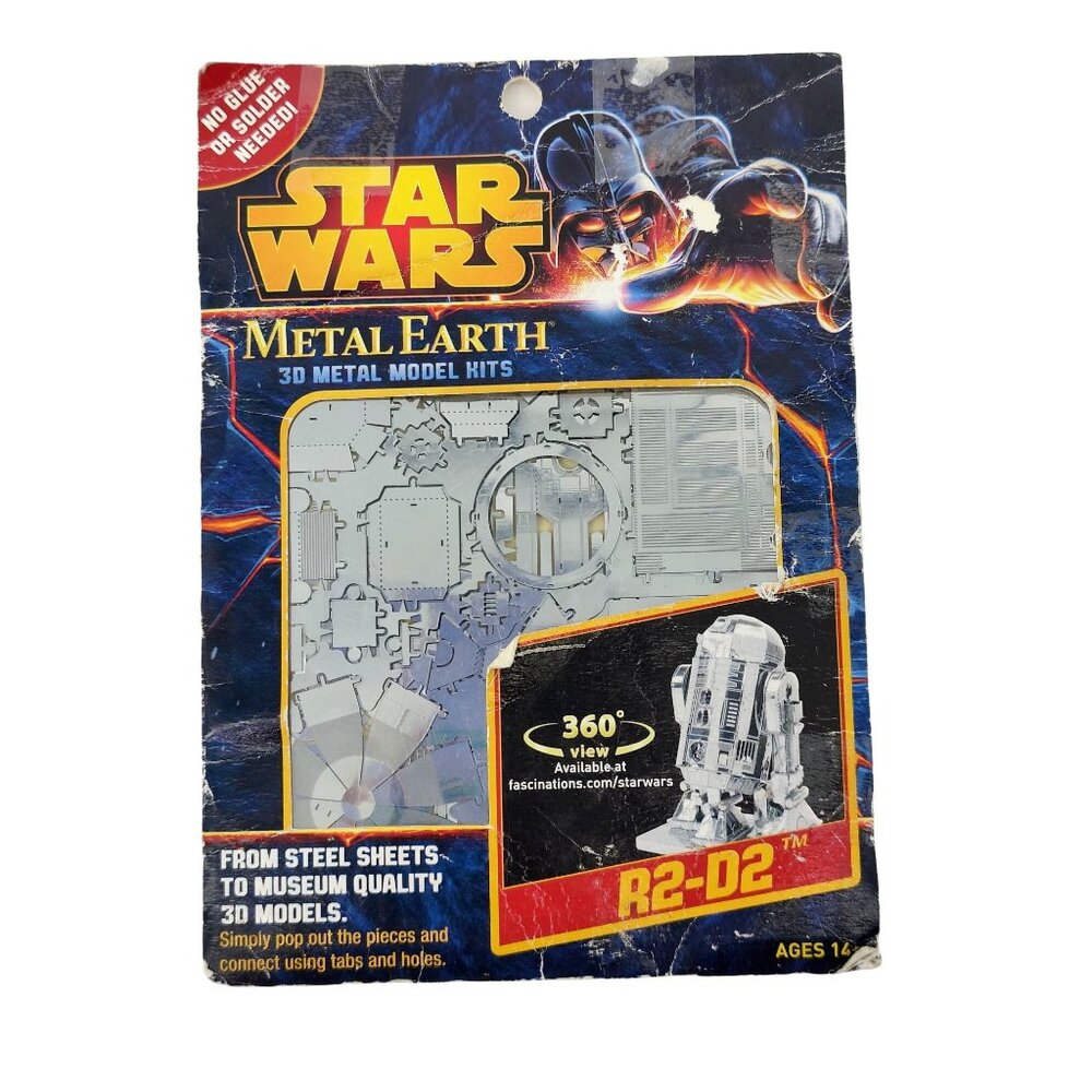 Star Wars Metal Earth R2-D2 3D steel Laser Cut Model Kit Fascinations New 2013